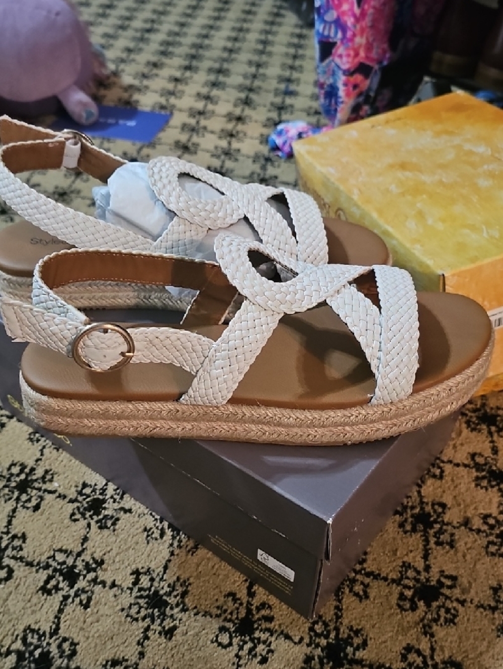 Style & Co. Ashland White Linen - Picture 2 of 6